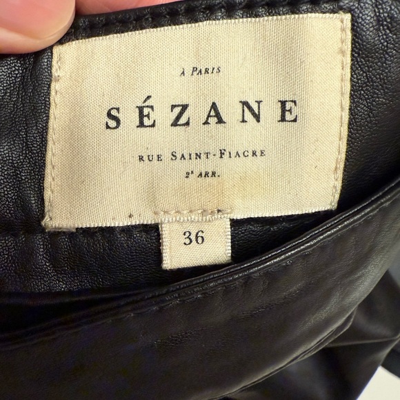 EUC Sezane jupe cuir Black Leather Skirt - Picture 10 of 10